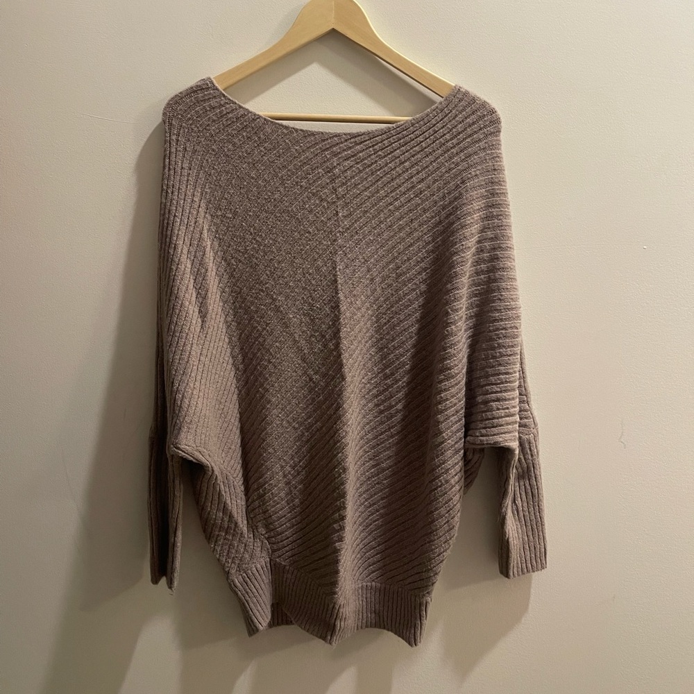 Lavender J. Lo Dolman Sweater M